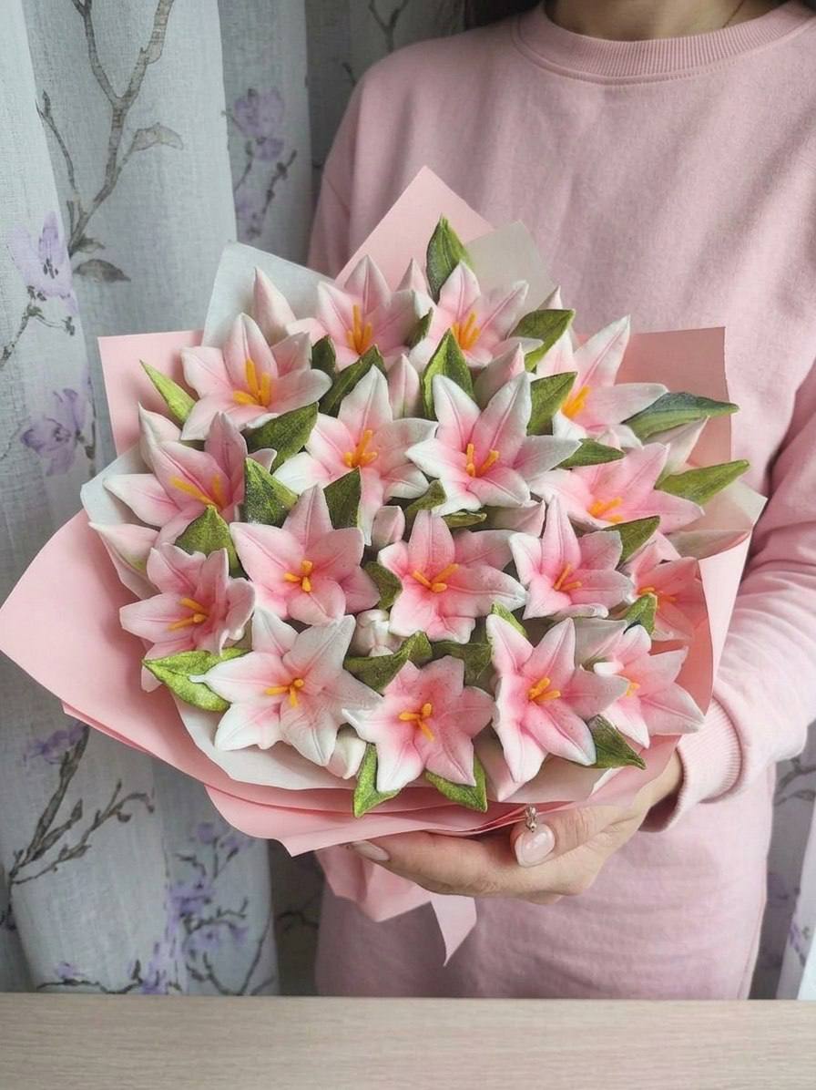 Зефирный букет «Розовые лилии»